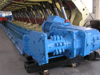 刮（guā）板鏈（liàn）式輸送機