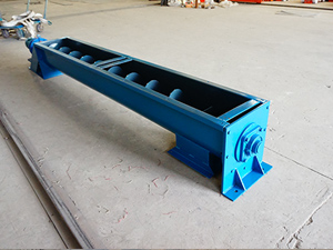 無中心軸幹擾,對於輸送帶狀、易纏繞物料有（yǒu）特殊的優越性。