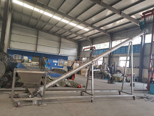 傾斜圓(yuán)管螺旋輸送機