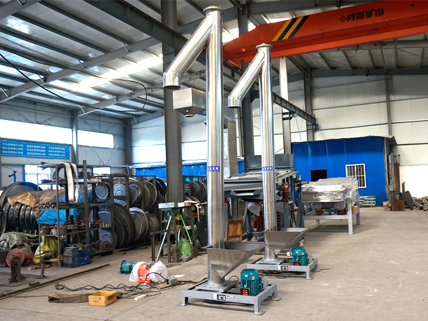 移動式立式螺(luó)旋輸送機(jī)