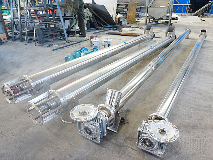 傾（qīng）斜螺（luó）旋（xuán）輸送（sòng）機